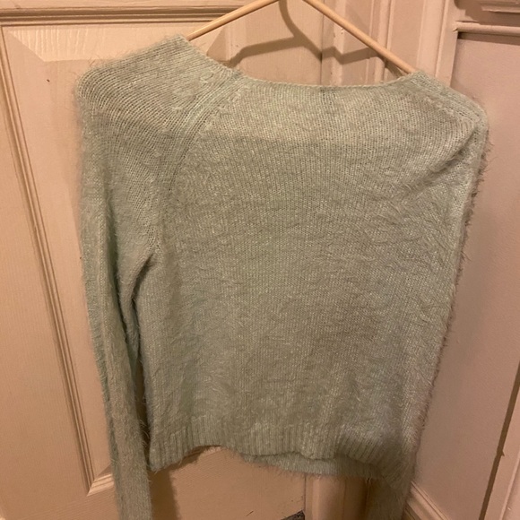 Scoop neck mint blue sweater. - Picture 4 of 4